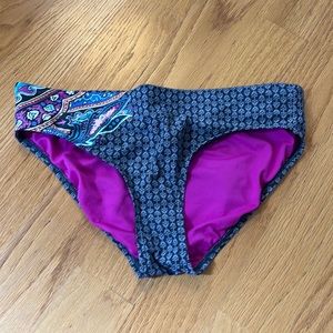 Title 9 printed swim bottom size medium